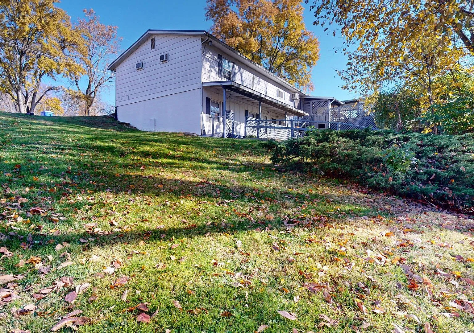 221 W Union St. — Photo 1