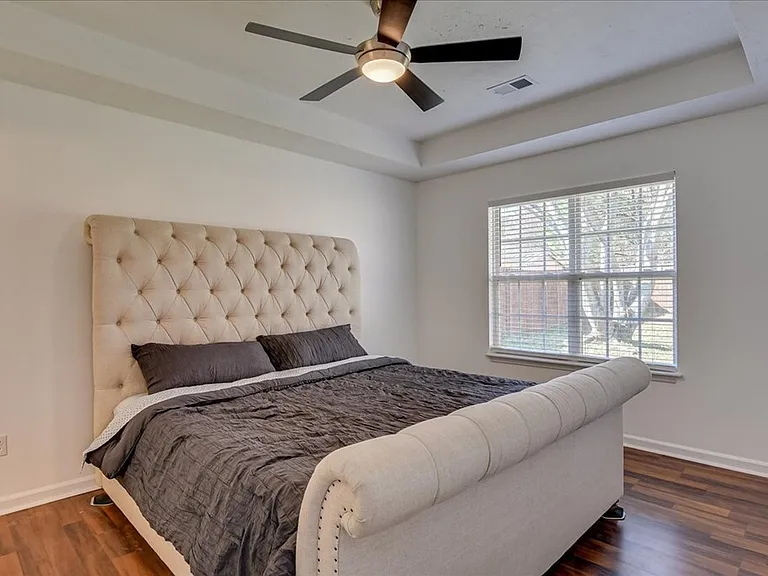 482 Connemara Trl — Photo 8