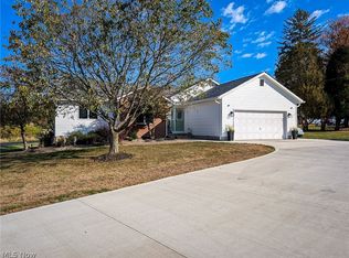 546 E Mohawk Dr, Malvern, OH 44644