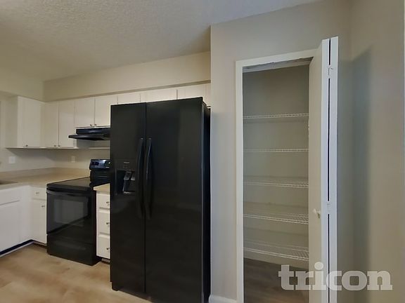 4th image of 1553 Kingfisher Blvd