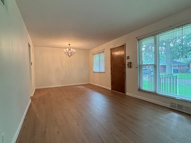 4609 Kramer Dr — Photo 4