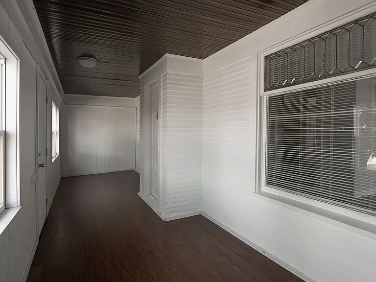 1606 Concordia Ave — Photo 4