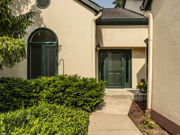 4428 Edinburgh Point, Indianapolis, IN 46228