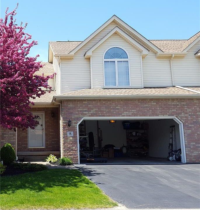 1st image of 8 Pineview Ct
