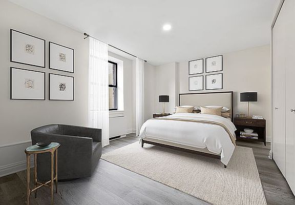 4th image of 50 W 34th St APT 8A10