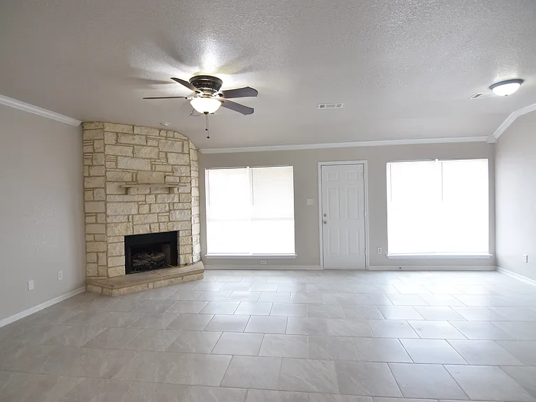 2403 Jake Dr — Photo 9