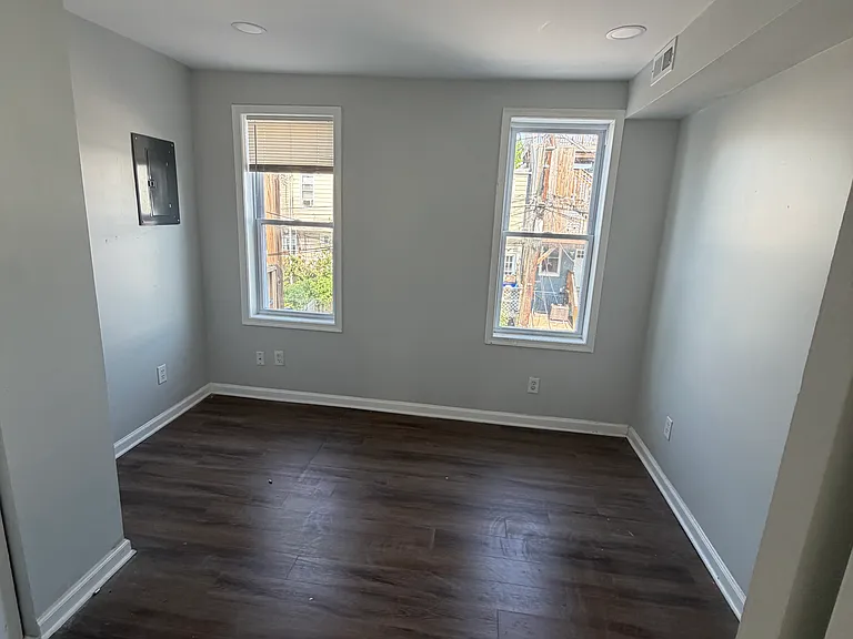 323 S Lehigh St — Photo 10