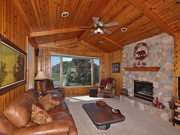 5th image of 2684 Lakeview Dr