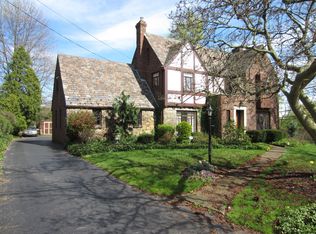 1002 Blackridge Rd, Pittsburgh, PA 15235