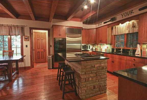 2nd image of 10229 NW Beaver Dr