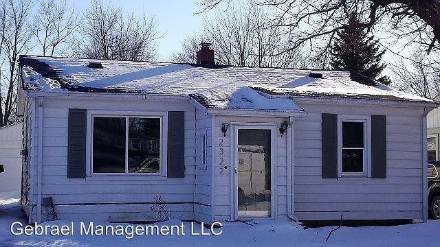 1st image of 2322 Lincoln Manor Dr