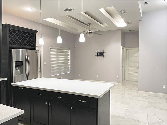 4th image of 4801 Galilea St