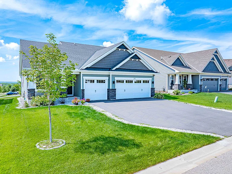 1430 Nutmeg Cir — Photo 48