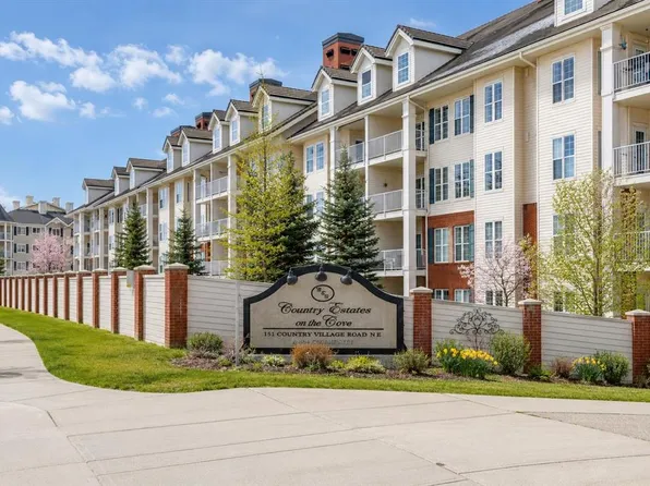151 N Country Village Rd NE #1207, Calgary, AB T3K 5X5