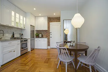 Rented by Avi Nash Associates