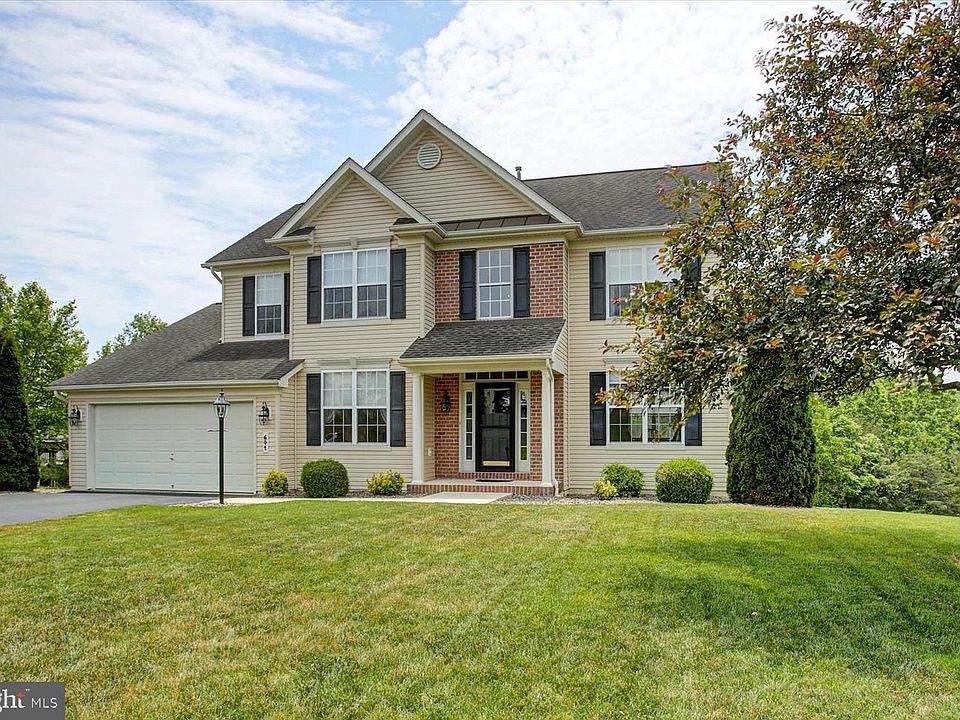 1st image of 641 Shannon Dr N