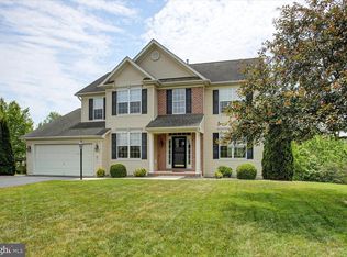 641 Shannon Dr N, Greencastle, PA 17225
