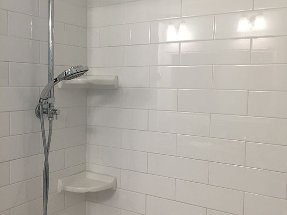 Tile Tub/Shower Surround