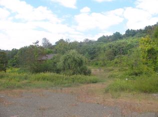 90 Hilltop Ln, Mc Veytown, PA 17051