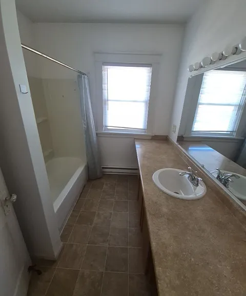 3300 Gillham Rd — Photo 20