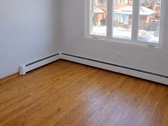 4th image of 2430 N 79th Ave #2E