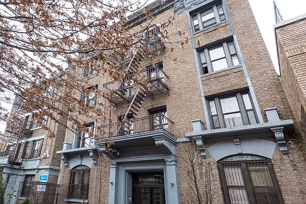 Rented by Bold New York | media 11