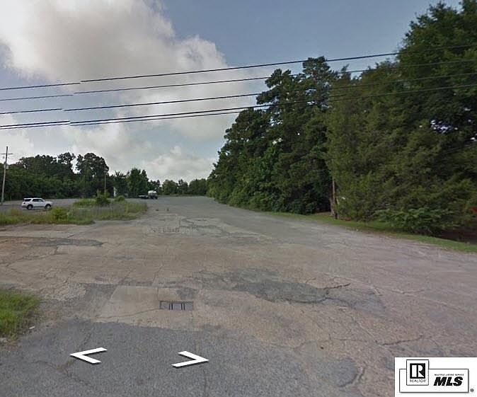 2nd image of 6308 Mer Rouge Rd