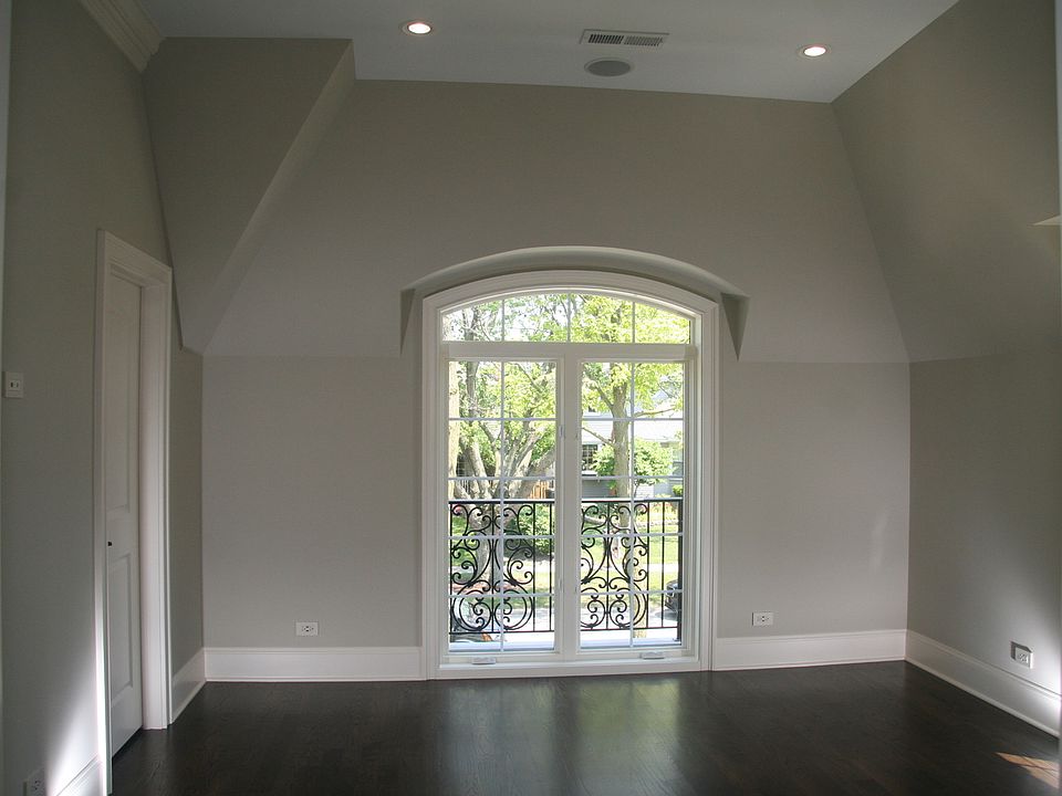 2nd image of 518 S Chester Ave