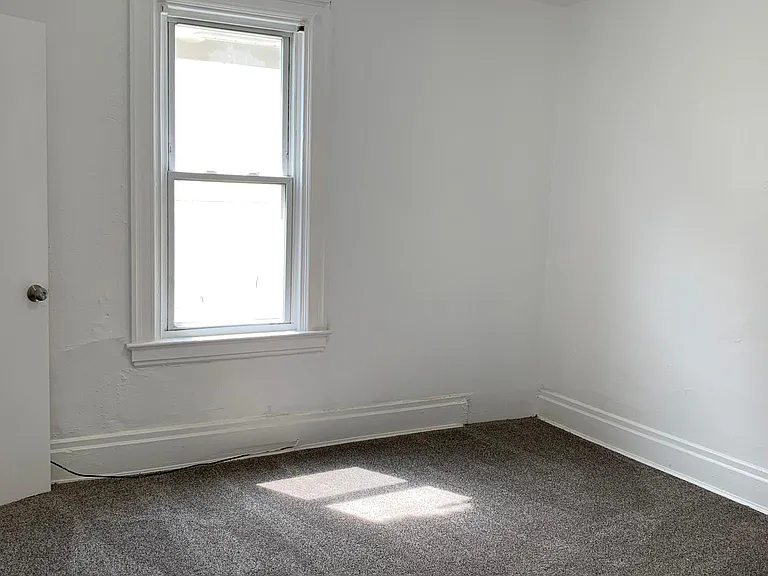 514 Franklin St — Photo 16