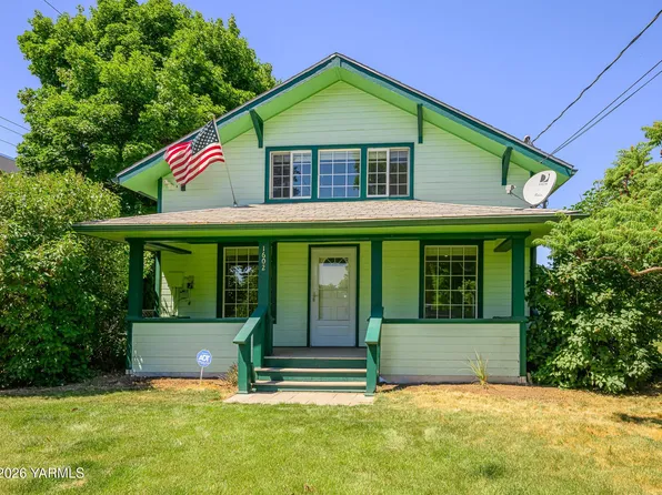 1602 Gordon Rd, Yakima, WA 98901