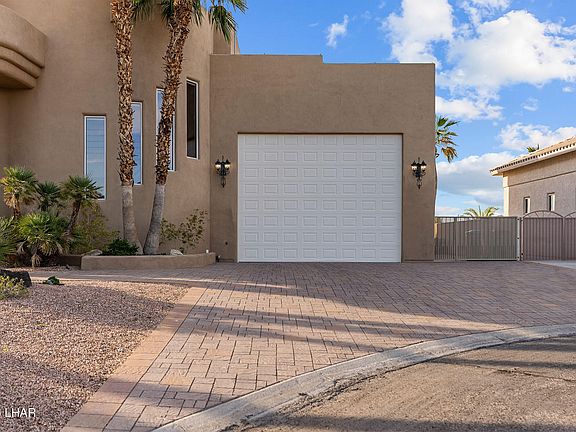 3rd image of 2549 Bahia Hermosa