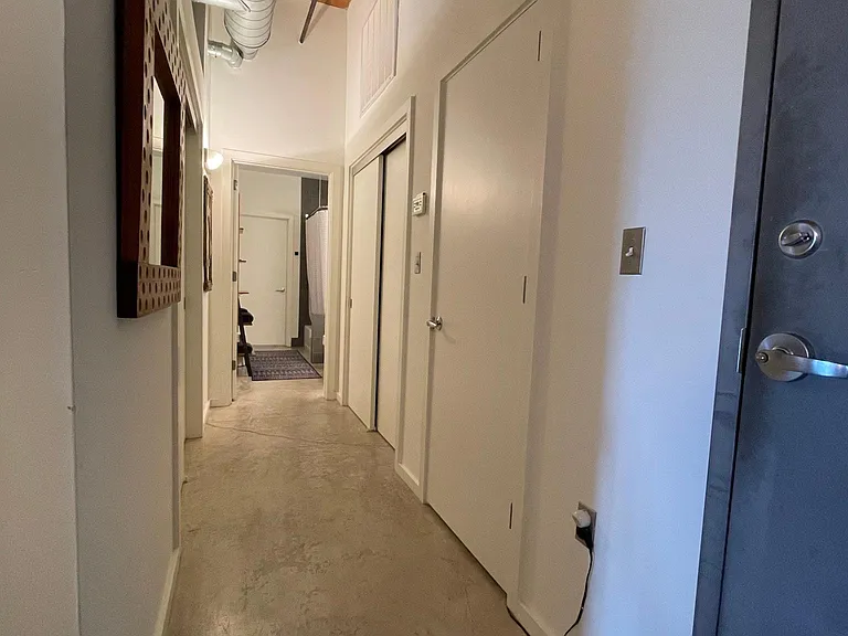 1714 Memphis St #305 — Photo 5