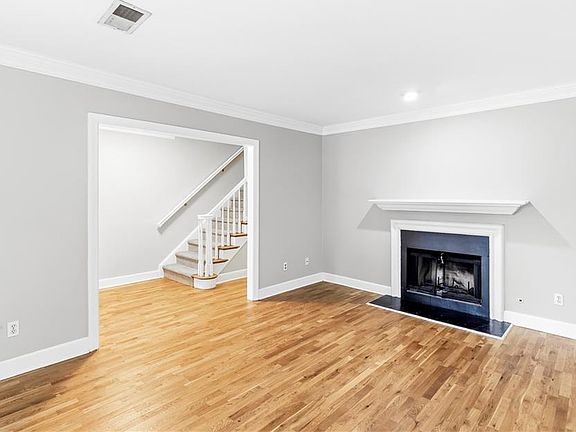 4th image of 7500 Roswell Rd Unit 80