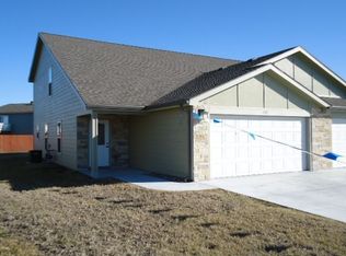 2602 Buttonwood Dr, Manhattan, KS 66502
