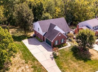 3958 Durango Green Dr, Cleves, OH 45002
