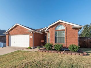 2112 Woodhaven Dr, Little Elm, TX 75068