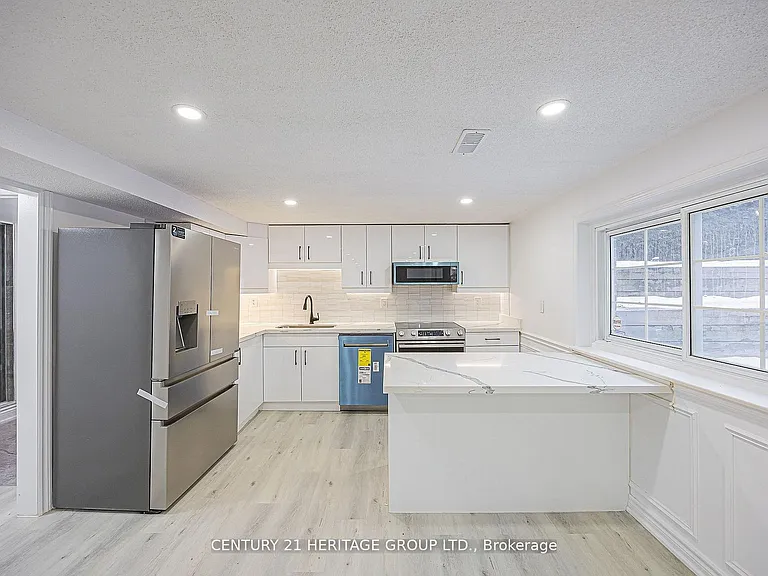 60 Fairway Dr — Photo 4