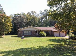 420 Smith Rd, Mount Holly, NC 28120