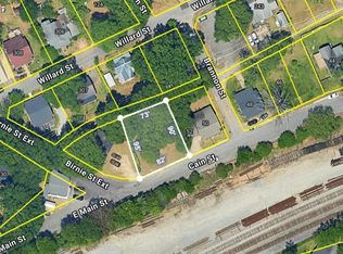 52 Cain St, Greenville, SC 29611