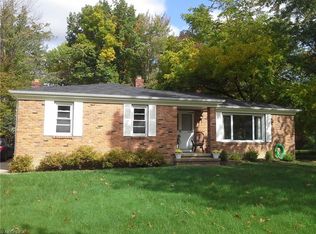 173 Chatham Dr, Aurora, OH