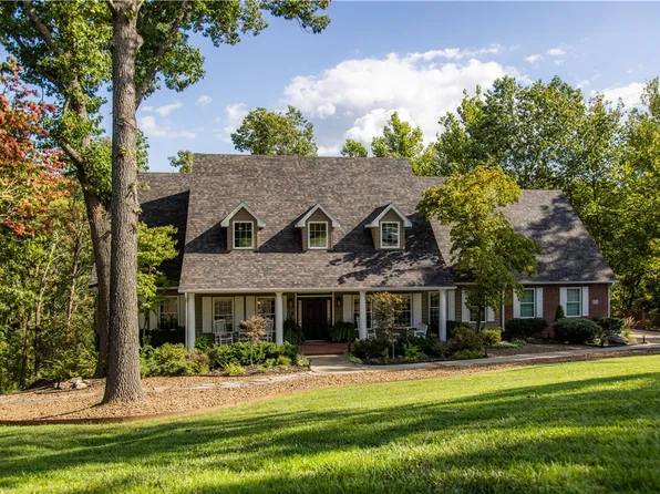 9 Hanna Dr, Bentonville, AR 72712
