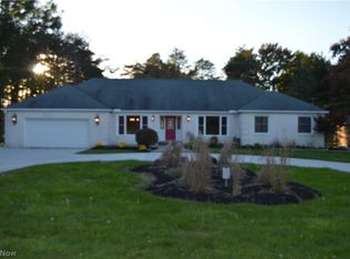 19646 Prospect Rd, Strongsville, OH 44149