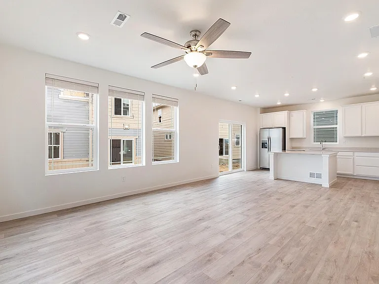 2675 Painted Turtle Ave — Photo 4