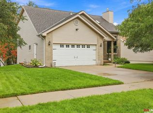 5310 Madalyn Rd, Lincoln, NE 68516