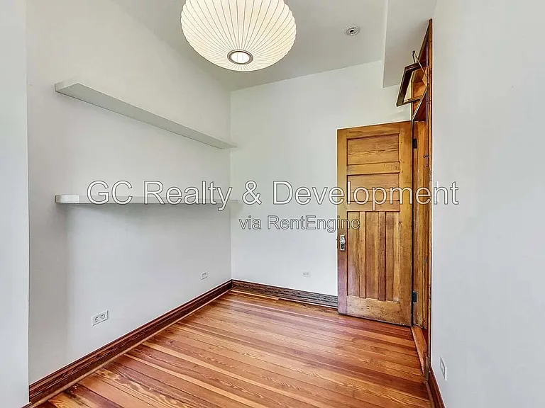 4936 S Saint Lawrence Ave — Photo 31