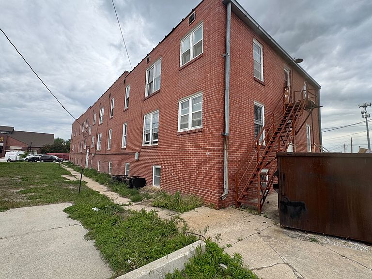 Listing photo 4
