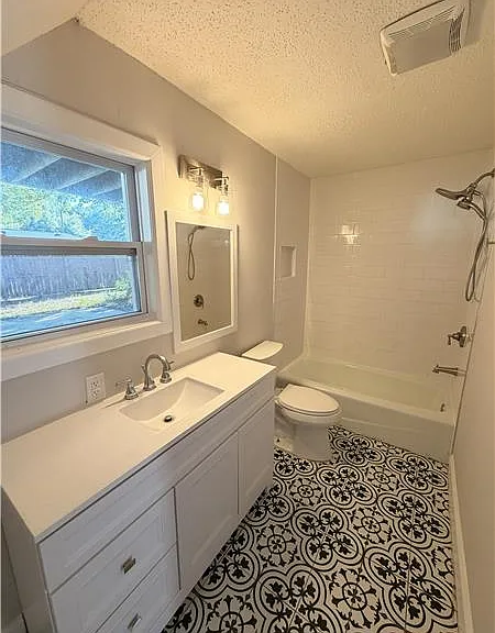 730 Atlanta St — Photo 16