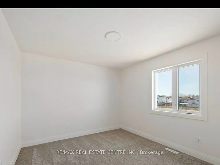 49 Lucas Rd #UPPER ONLY — Photo 20