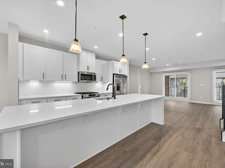 1654 Kirkman St — Photo 8