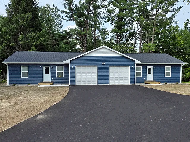 2 bed, $1,350 — Photo 1